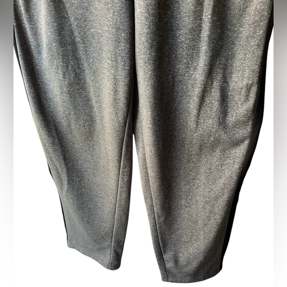 Reebok Grey With Black Stripes Athletic Activewear Pants Size Large - Picture 3 of 5